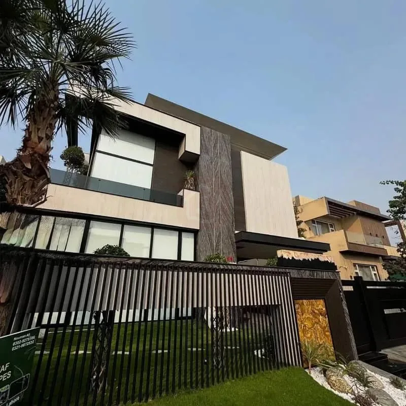 Luxury One Kanal Bungalow for Sale in DHA Lahore