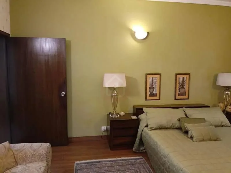 One Kanal Bungalow For Sale in DHA Lahore Near Park, Masjid & Commercial Market