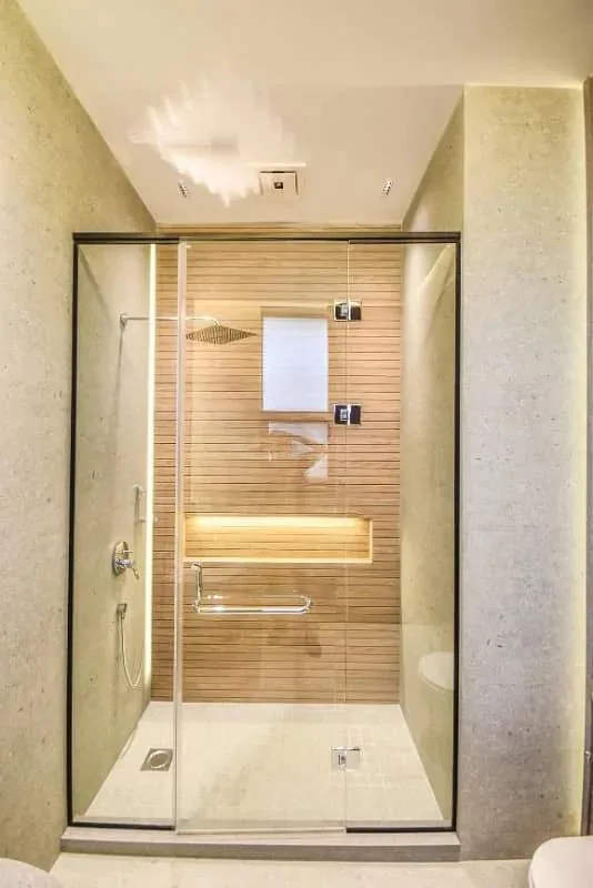 Luxury One Kanal House Available Near Defence Raya