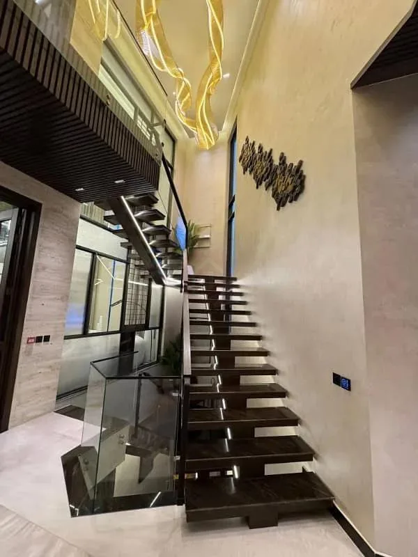 Stunning One Kanal Luxury Bungalow with Basement and Pool in DHA Lahore