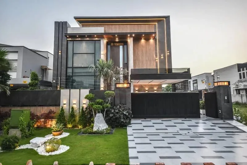 Newly Built 1-Kanal Designer Bungalow Close to Dolman Mall & G-University