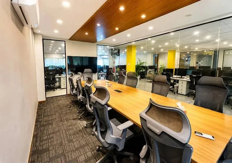 Furnished Office Space of 2750 SQFT in Blue Area