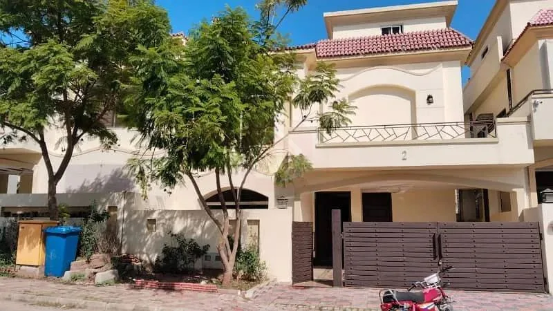 10 Marla House Available for Sale in Sector C1, Bahria Enclave Islamabad