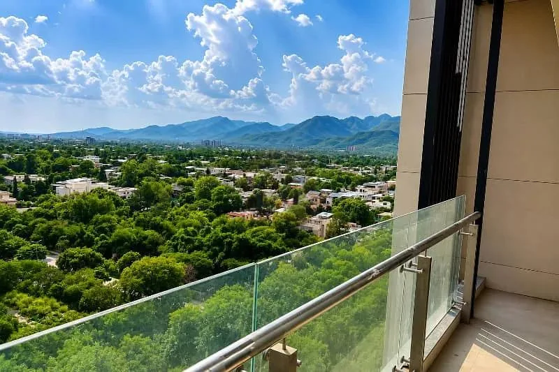 Renovated Office Available for Rent in Mall of Islamabad