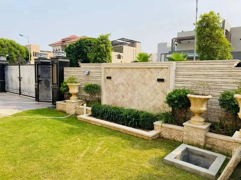 Stunning One Kanal Bungalow for Sale in DHA Lahore with Servant Quarters