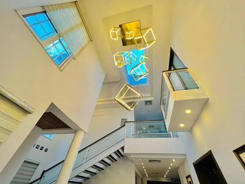 1.5 Kanal Premium Designer House Available for Purchase