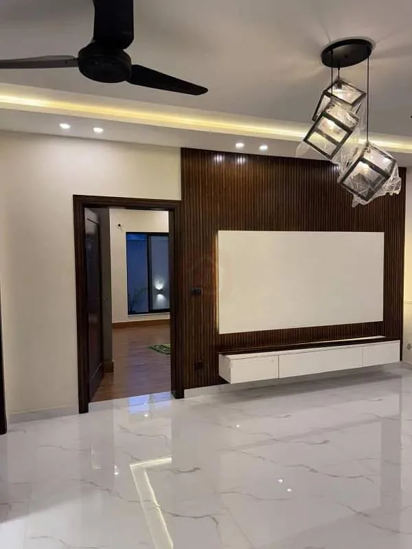 10 Marla Home Available in Zaraj Housing Scheme Islamabad Near Giga Mall DHA 2
