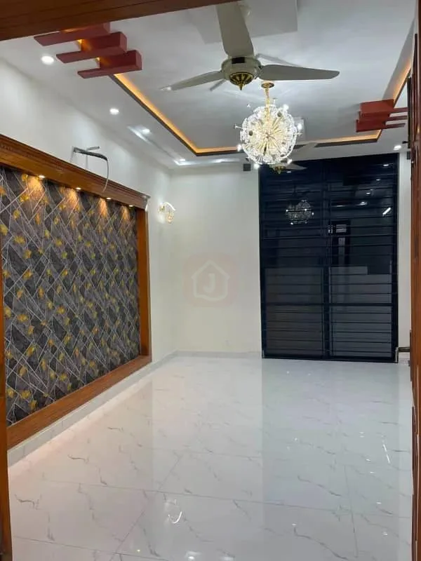 10 Marla House for Sale in Top City 1 - Block A