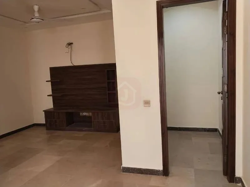 10 Marla House Available for Sale in Sector C1, Bahria Enclave Islamabad