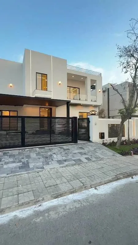 1 Kanal New Luxurious Designer House for Sale Facing Central Park