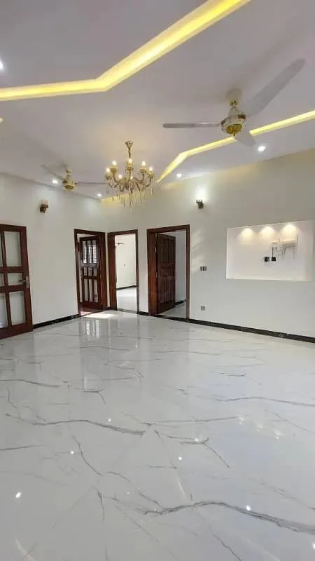 Luxury House Available in DHA Phase 5 - Sector F