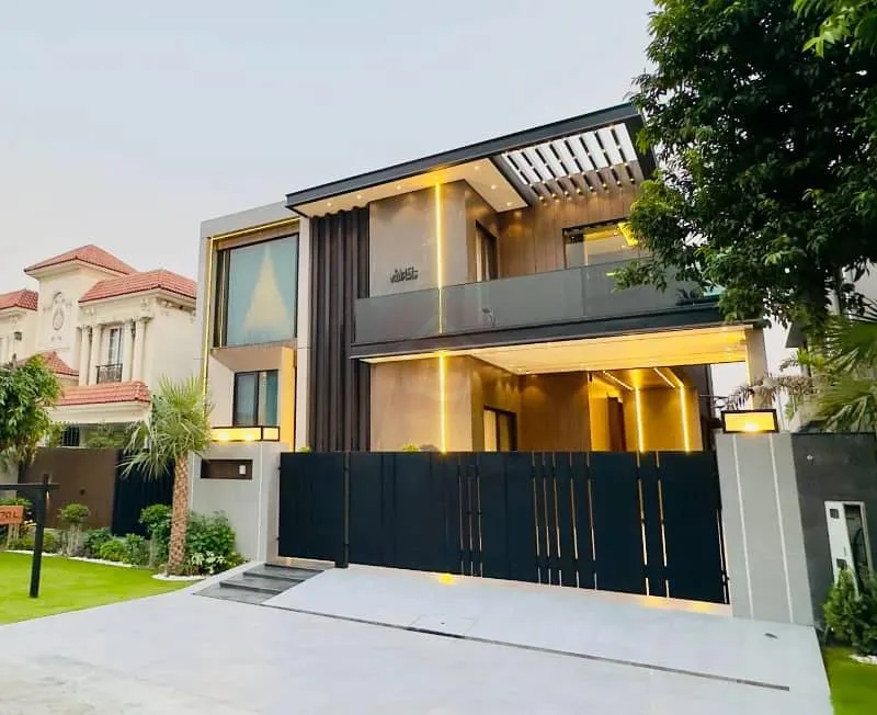 Stunning 1 Kanal Bungalow for Sale Near Dolmen Mall in DHA Phase 6