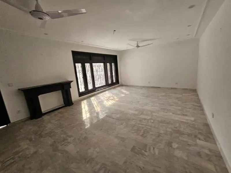 Corner Old House Available For Sale in F-8