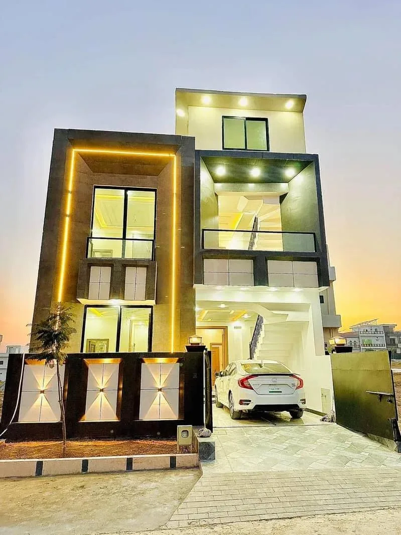 5 Marla New House Available in C Block, Faisal Town Phase 1