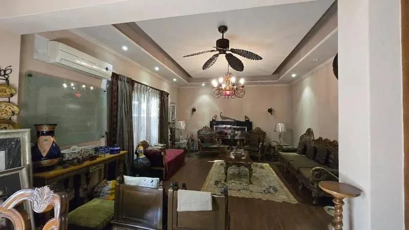 One Kanal Modern Bungalow for Sale in DHA Lahore Near Park and Market