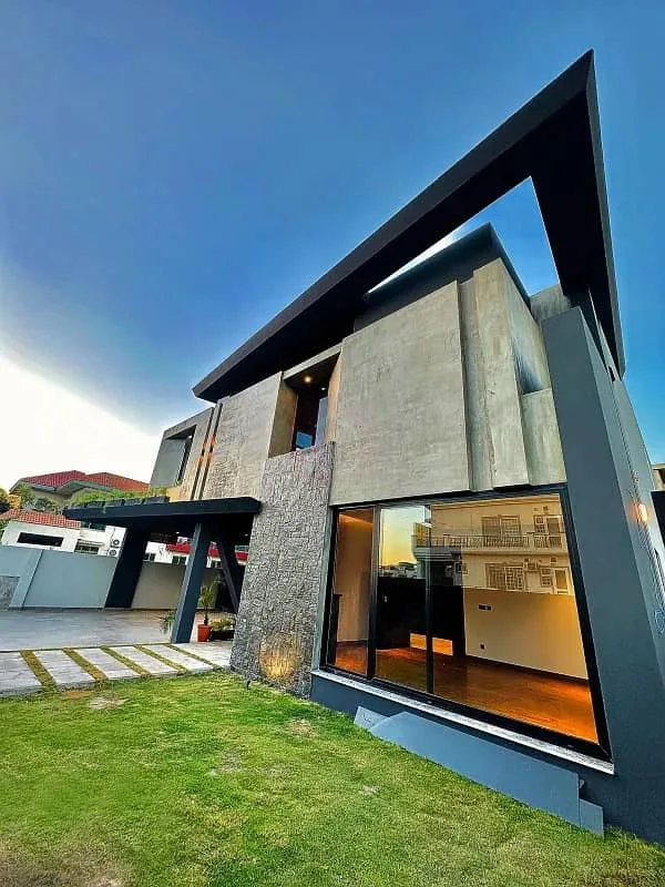 Brand New Luxurious House Available in DHA Phase 2