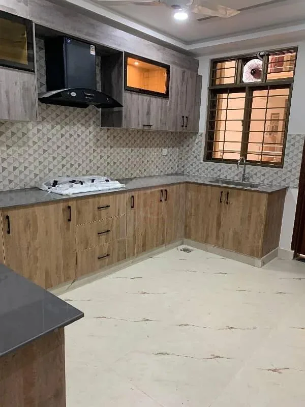 4-Bedroom Apartment on 1st Floor in Askari Heights 5 for Sale