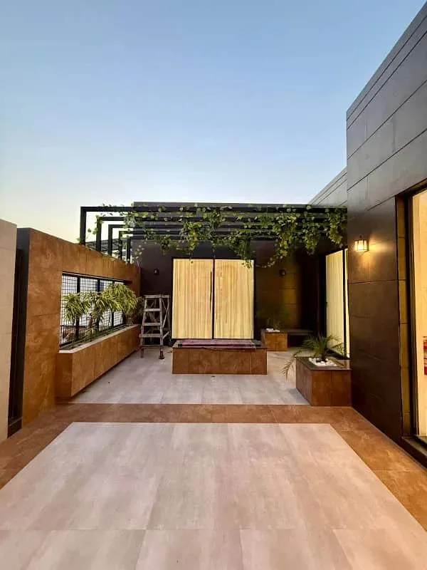 Stunning One Kanal Bungalow for Sale in DHA Lahore with Servant Quarters