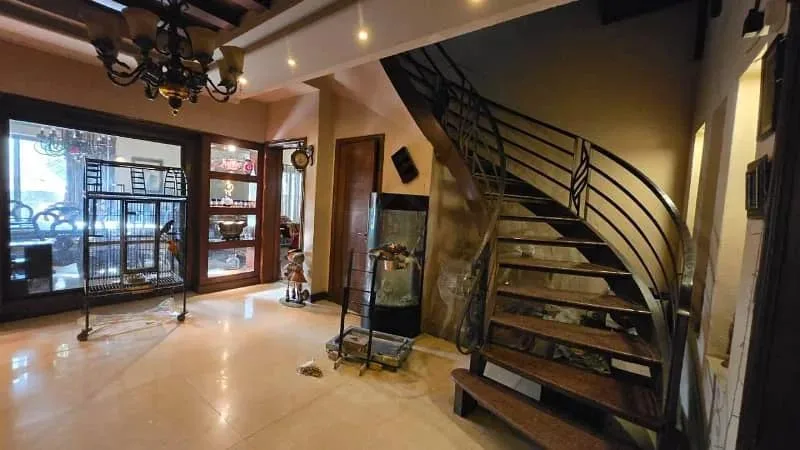 One Kanal Modern Bungalow for Sale in DHA Lahore Near Park and Market