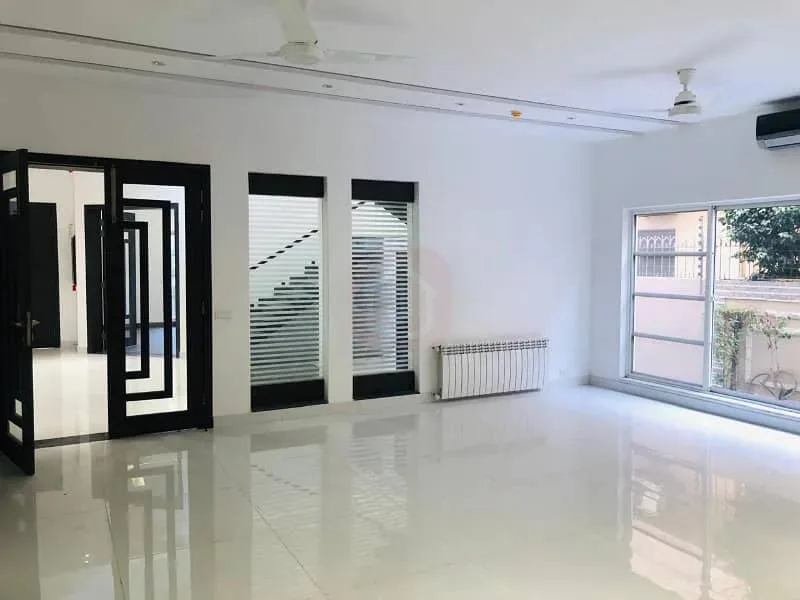 One Kanal Modern Bungalow for Sale in DHA Lahore with Solar and Servant Quarters