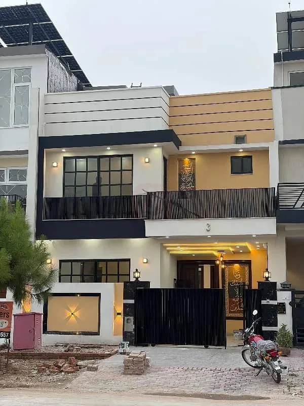 New Luxury Designer 5 Marla House for Sale in Bahria Enclave Sector B1