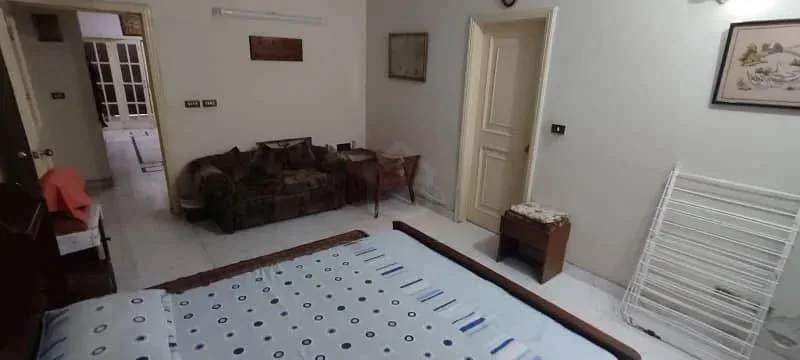 One Kanal Modern Bungalow Available in DHA Lahore Near Park and Market
