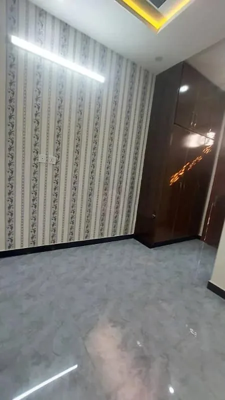 Elegant 5 Marla Home Available in DHA Defence