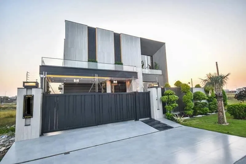 One Kanal Luxurious Ultra-Modern Bungalow with Full Basement for Sale in DHA Lahore