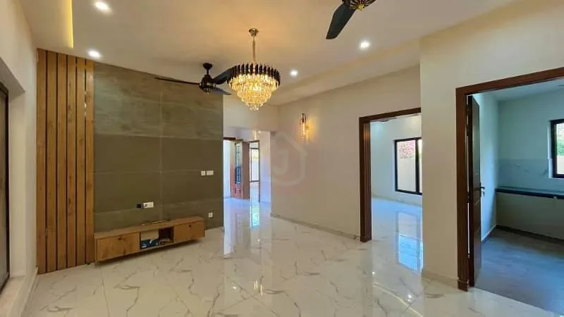 Luxury 10 Marla House Available in DHA Phase 2, Islamabad