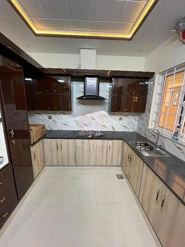 10 Marla House Available for Purchase