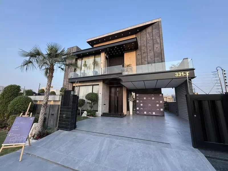 1 Kanal Ultra-Modern Bungalow for Sale in DHA Phase 6, Near Dolmen Mall