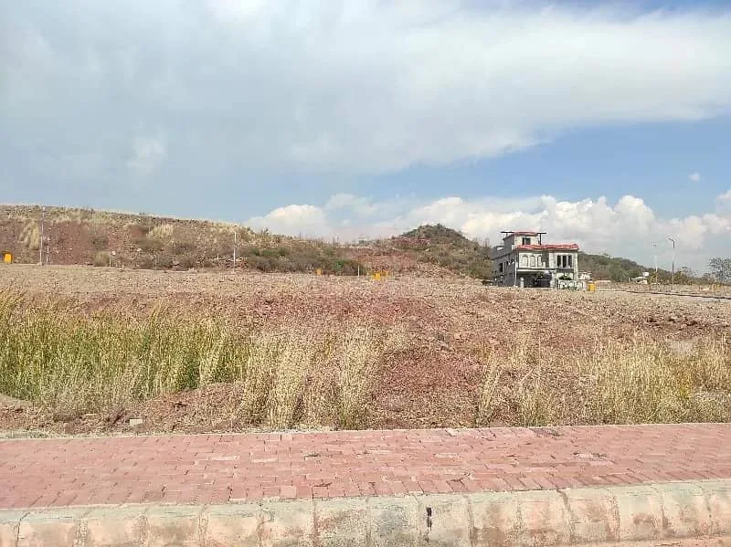 10 Marla Corner Plot for Sale in Sector K, Bahria Enclave Islamabad