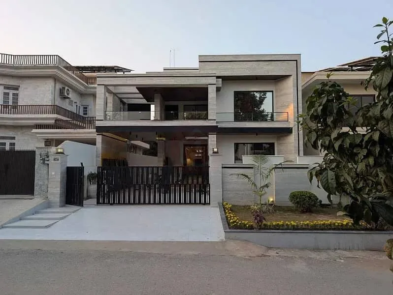 Renovated Fully Furnished House Available in F-10 Islamabad