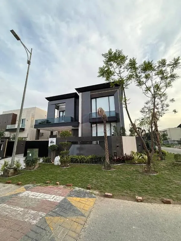 8 Marla House For Sale Ultra Modern Design Don'T Miss This Golden Opportunity To Own Your Dream Home!