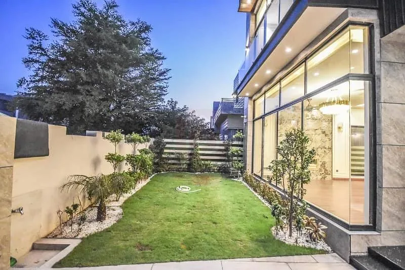 Spacious 24 Marla Contemporary Home in Prime Phase 7, For Sale
