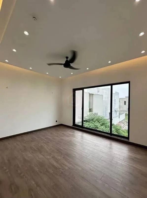 Stunning Newly Built Designer Mansion with 5 Spacious Bedrooms