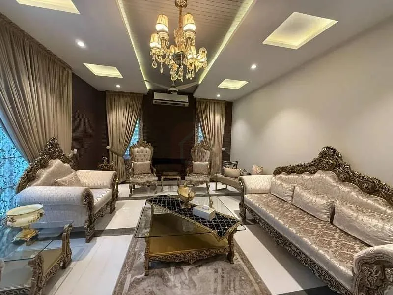 Luxurious Single Unit House for Sale in DHA Phase 5