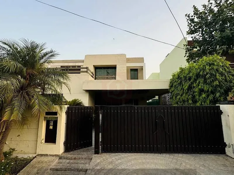 Exclusive One Kanal Modern Designer Bungalow for Sale