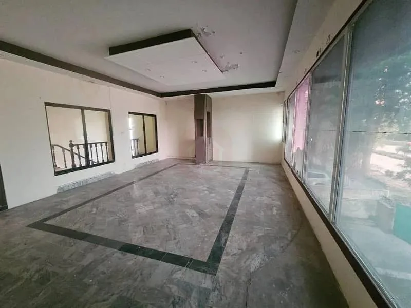 Corner House for Sale in G-6 Islamabad