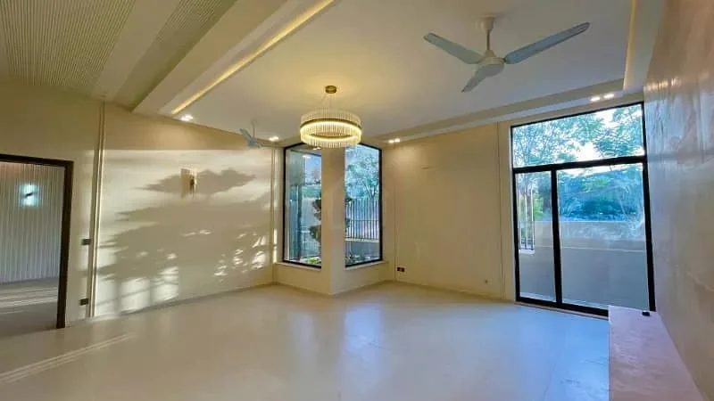 1 Kanal Contemporary Home Available in DHA Phase 2, Islamabad