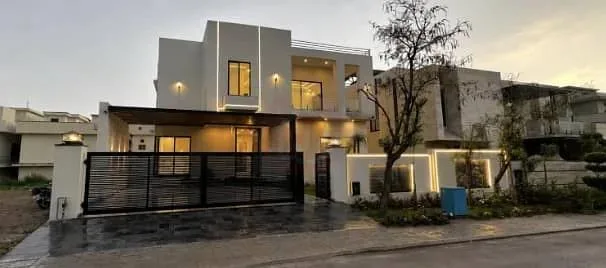 1 Kanal Contemporary Home Available in DHA Phase 2, Islamabad