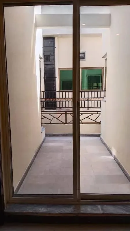 10 Marla House Available for Sale in Sector C1, Bahria Enclave Islamabad