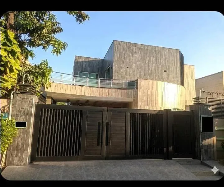 Corner One Kanal Fully Furnished Bungalow with 25KV Solar in DHA Lahore