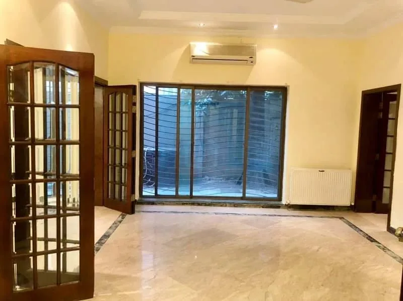 Spacious Corner House Available for Sale