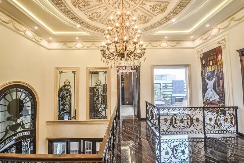 1 Kanal Contemporary Villa Available Near Carrefour in DHA