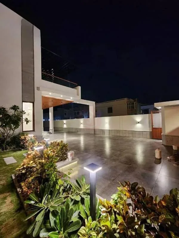 10 Marla Corner House in DHA Defence with Solar System