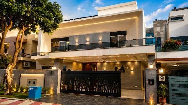 Stunning Newly Built A+ Designer Double Unit Kanal Residence