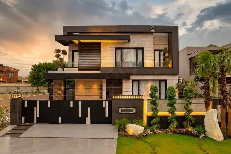 Stunning One Kanal Luxury Bungalow with Full Basement in DHA Lahore