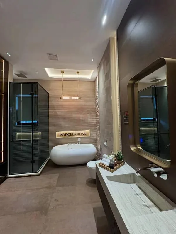 One Kanal Luxury Bungalow With Basement & Pool For Sale in DHA Lahore