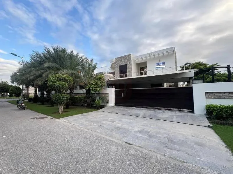Stunning 1 Kanal Corner Bungalow with Full Basement in DHA Lahore